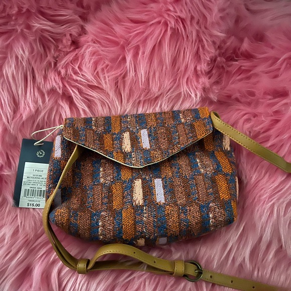 Handbag - Picture 2 of 3